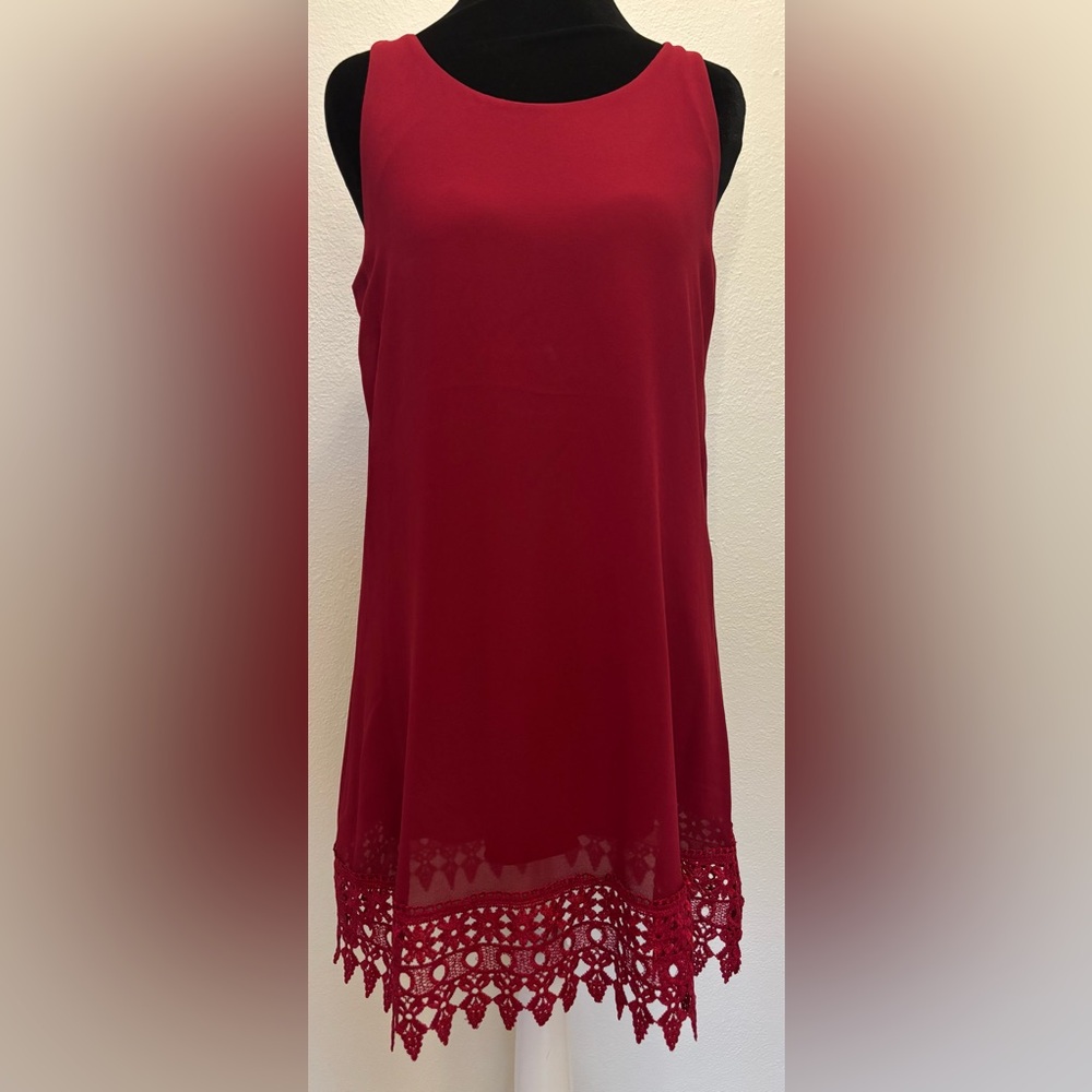 Speechless Wine Red Sleeveless Dress with Lace Hem
